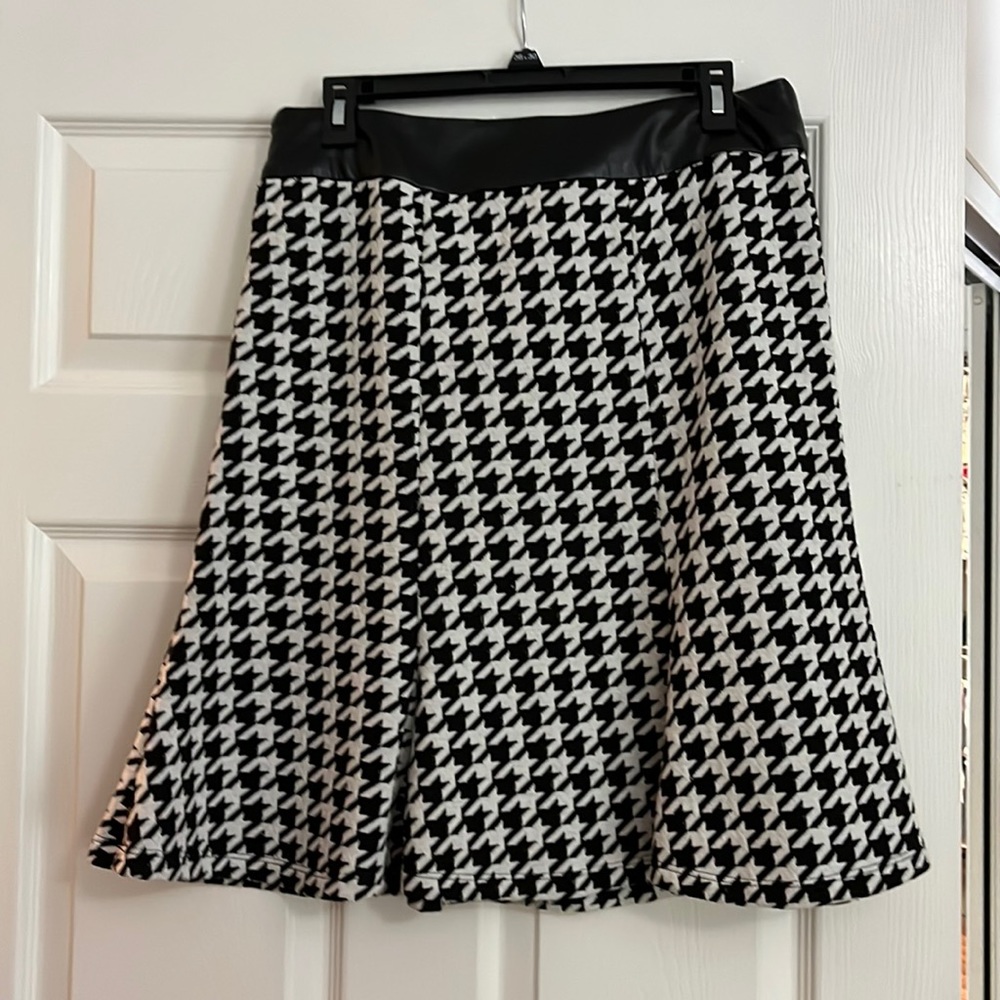 Sunny Leigh herringbone skirt size 10
